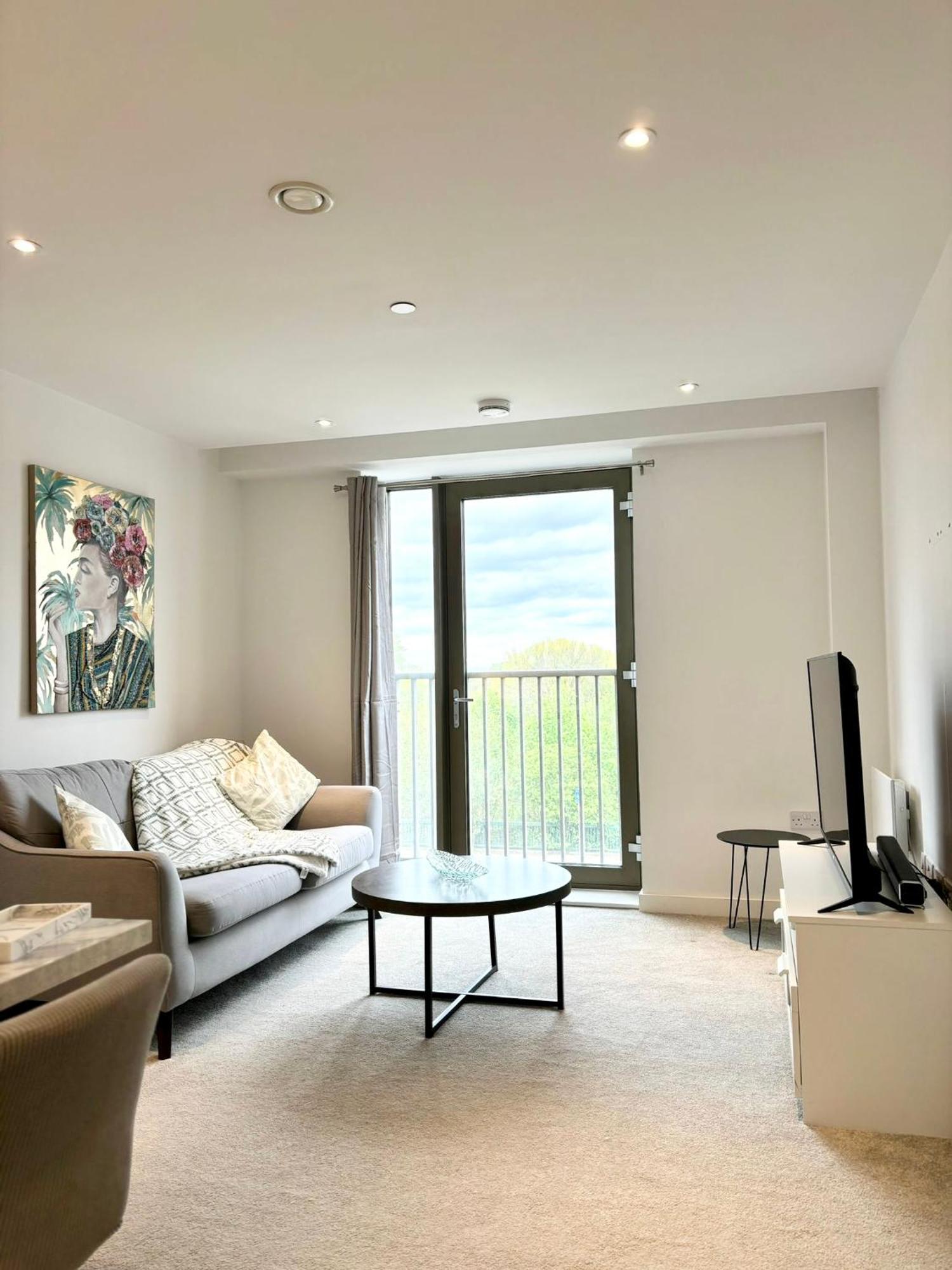 Entire Luxury In The Heart Of City Centre Apartment *